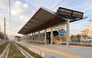 Chrome Çift Yönlü Tramvay Durağı — galeri fotoğrafı
